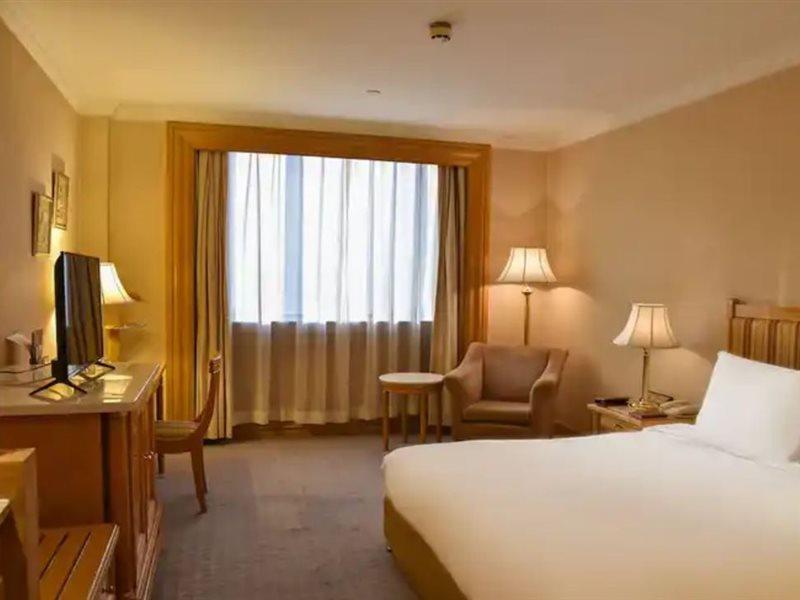 Crowne Plaza Shanghai Nanjing Road By Ihg Ngoại thất bức ảnh A room at the hotel